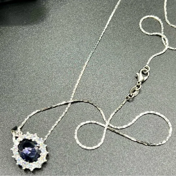 NIB S925 Stamped Silver Amethyst and Zircon Oval Pendant Necklace - Picture 5 of 14